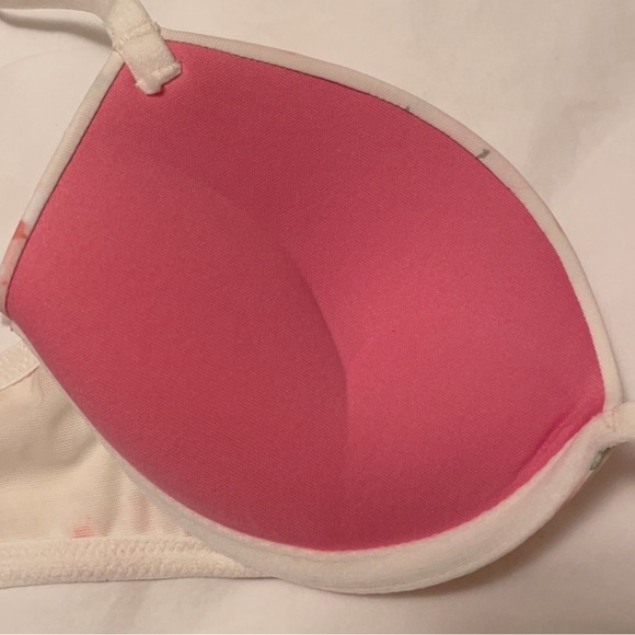 Victoria’s Secret Wear Everywhere Super Push Up Bra - Picture 2 of 4